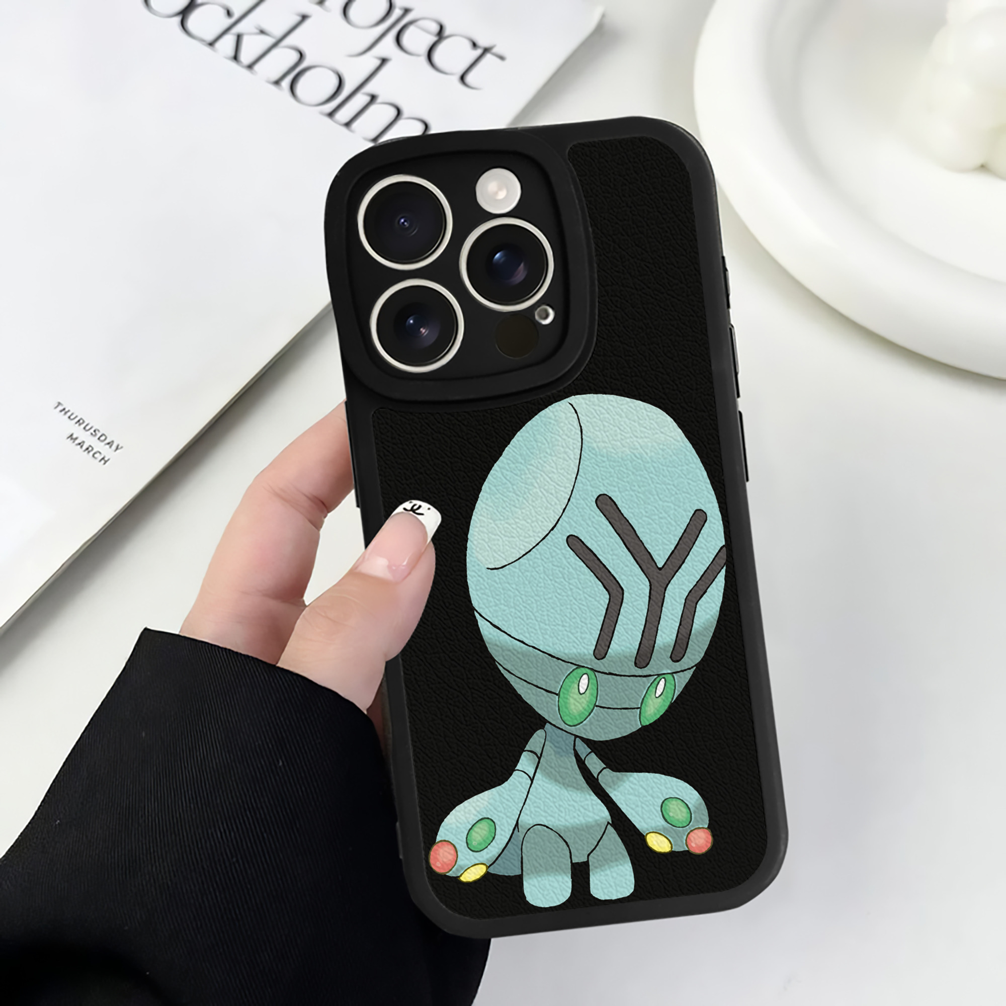 （画像用） ポケットモンスター Pokémon 【iPhone 16シリーズ対応】シリコンスマホケース（レザー調） 材質：シリコン